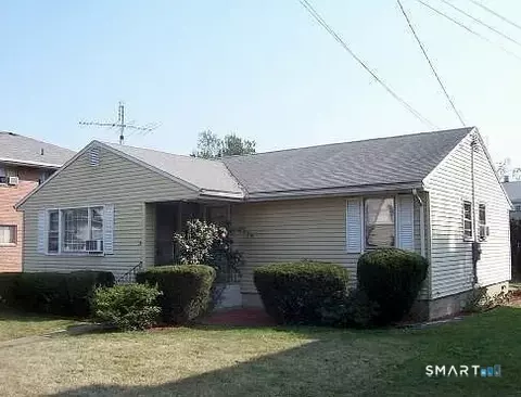 35 Chapman St, Hartford, CT 06114