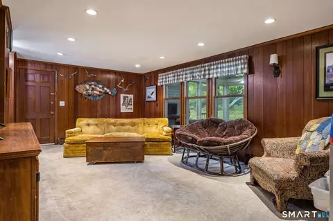Living - 25 Knob Hill Rd, Madison, CT 06443 photo 3 of 4