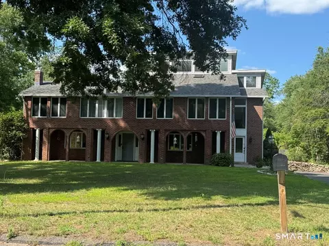 1010 Strong Rd, South Windsor, CT 06074