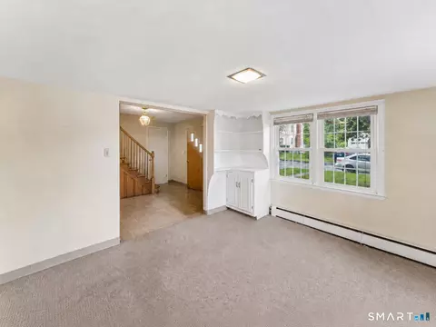 Living - 70 Bielefield Rd, Middletown, CT 06457 photo 1 of 4