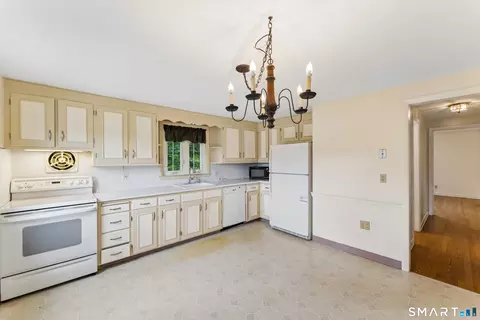 Kitchen - 70 Bielefield Rd, Middletown, CT 06457 photo 3 of 3