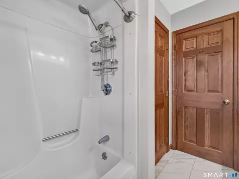 Bath - 98 S Front St, Middletown, CT 06457 photo 5 of 5