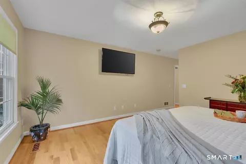 Bedroom - 34 Collier Rd, Wethersfield, CT 06109 photo 2 of 6