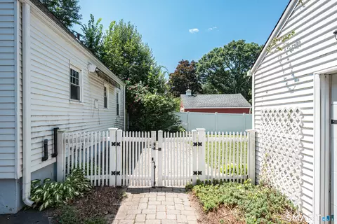 Exterior - 87 Spring St, Windsor Locks, CT 06096 photo 4 of 9