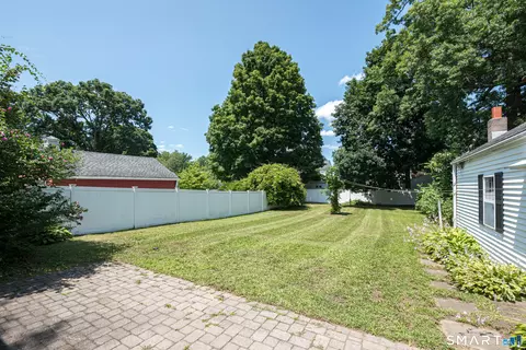 Exterior - 87 Spring St, Windsor Locks, CT 06096 photo 5 of 9