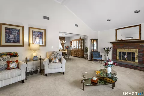 Living - 11 Middleway E, Waterbury, CT 06708 photo 2 of 3