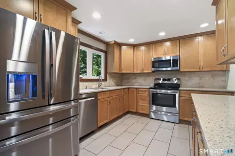 Kitchen - 19 Crestwood Rd, Monroe, CT 06468 photo 1 of 4