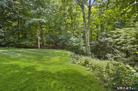 Exterior - 19 Crestwood Rd, Monroe, CT 06468 photo 7 of 7