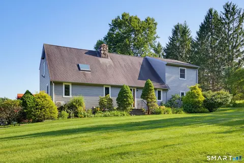 Exterior - 35 Nettleton Hollow Rd, Bethlehem, CT 06751 photo 6 of 8