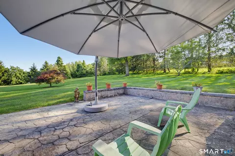Exterior - 35 Nettleton Hollow Rd, Bethlehem, CT 06751 photo 5 of 8