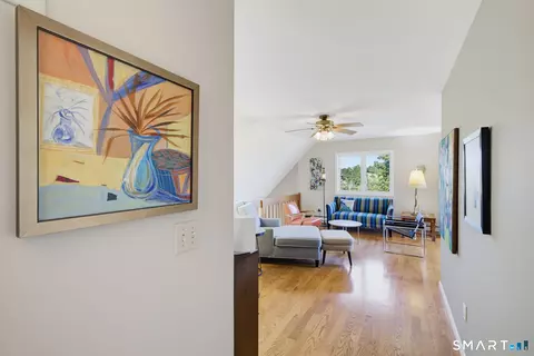 Entry Way - 35 Nettleton Hollow Rd, Bethlehem, CT 06751 photo 2 of 4