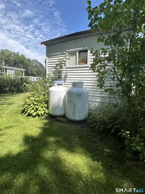 Exterior - 49 Erin Dr, Plainfield, CT 06374 photo 3 of 3