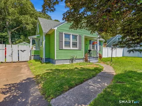 84 Barnes Ave, New Haven, CT 06513
