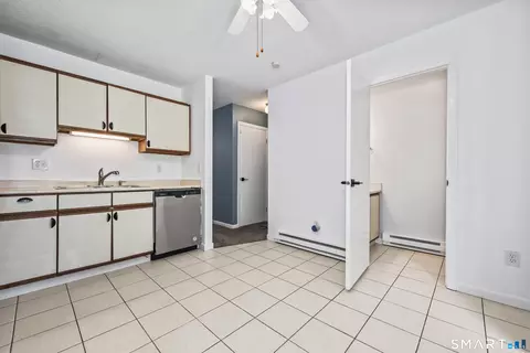 Kitchen - 268 Divinity St #12, Bristol, CT 06010 photo 5 of 5
