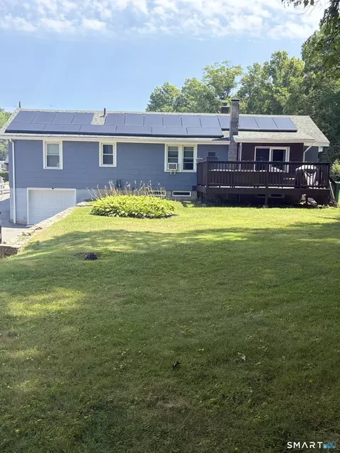 Exterior - 517 Davis Rd, Killingly, CT 06239 photo 4 of 5