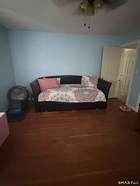 Bedroom - 517 Davis Rd, Killingly, CT 06239 photo 3 of 4