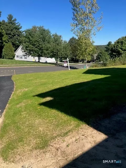 281 White Pine Rd, Torrington, CT 06790 photo 4
