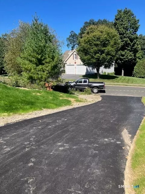 281 White Pine Rd, Torrington, CT 06790 photo 3