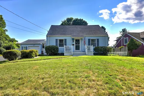 599 Buckingham Ave, Milford, CT 06460