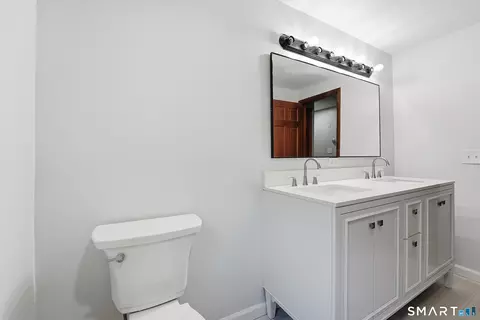 Bath - 34 Rice Rd, East Windsor, CT 06016 photo 2 of 6