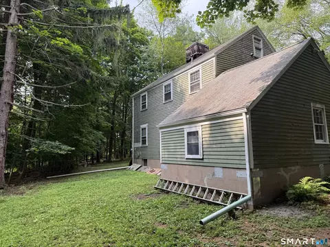 Exterior - 2 Ballfall Rd, Rockfall, CT 06481 photo 5 of 5