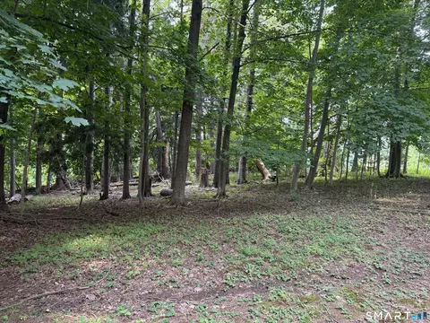 Exterior - 2 Ballfall Rd, Rockfall, CT 06481 photo 4 of 5
