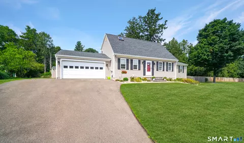 17 Coles Rd, Middletown, CT 06457