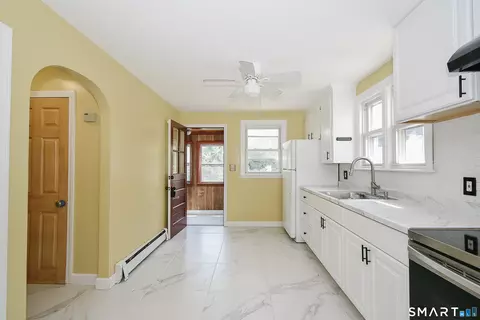 Entry Way - Undisclosed, Torrington, CT 06790 photo 1 of 3