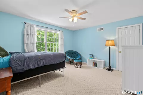 Bedroom - 10 Harbourside Dr, Suffield, CT 06078 photo 4 of 6