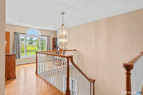 Entry Way - 10 Harbourside Dr, Suffield, CT 06078 photo 5 of 5