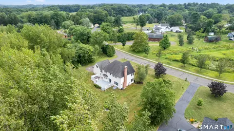 View/Area - 10 Harbourside Dr, Suffield, CT 06078 photo 2 of 3