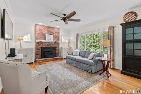 Living - 10 Harbourside Dr, Suffield, CT 06078 photo 1 of 1