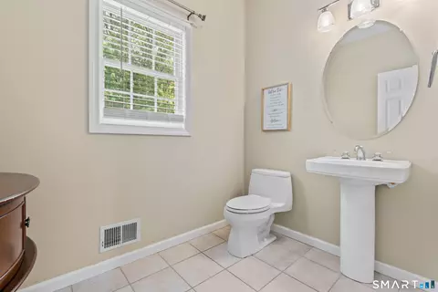 Bath - 10 Harbourside Dr, Suffield, CT 06078 photo 1 of 3