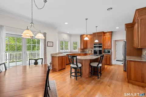 Kitchen - 10 Harbourside Dr, Suffield, CT 06078 photo 1 of 4