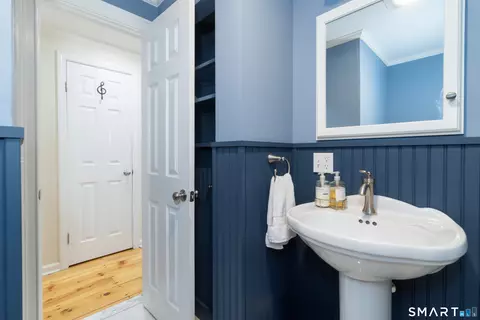 Bath - 3 Clover Rd, Clinton, CT 06413 photo 1 of 3