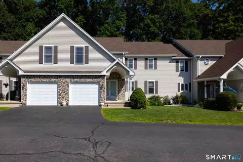 157 Burritt St #9, Plantsville, CT 06479