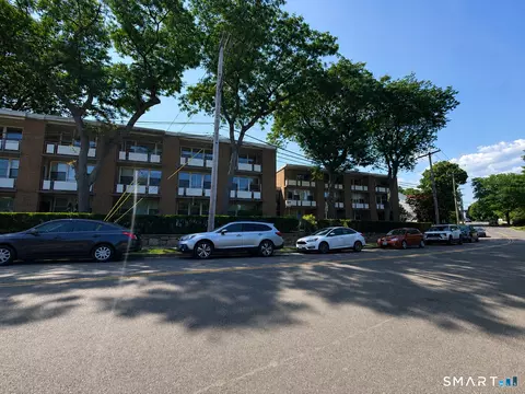 15 Ellsworth St #7, Bridgeport, CT 06605