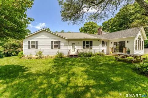 Exterior - 39 Fox Rd, Putnam, CT 06260 photo 5 of 5