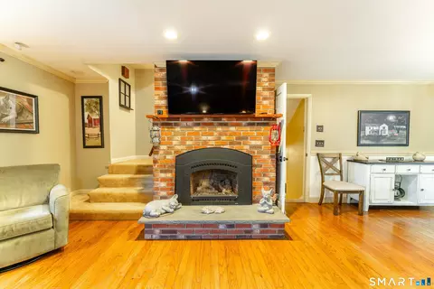 Living - 39 Fox Rd, Putnam, CT 06260 photo 1 of 1