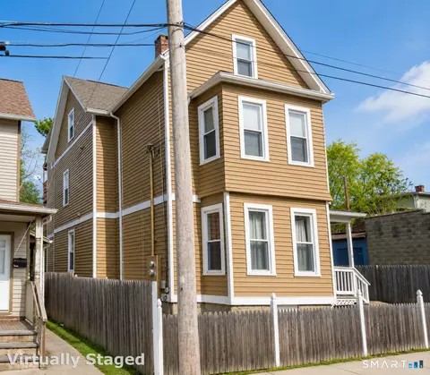 13 Armstrong Pl, Bridgeport, CT 06608