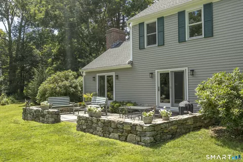 Exterior - 72 Main St, Salisbury, CT 06068 photo 5 of 13