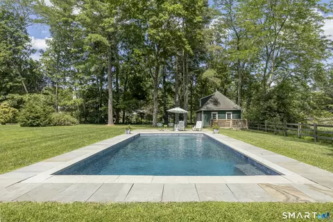 Exterior - 72 Main St, Salisbury, CT 06068 photo 12 of 13