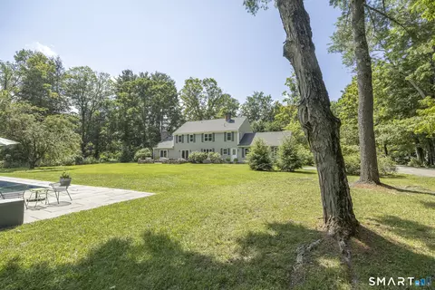Exterior - 72 Main St, Salisbury, CT 06068 photo 6 of 13