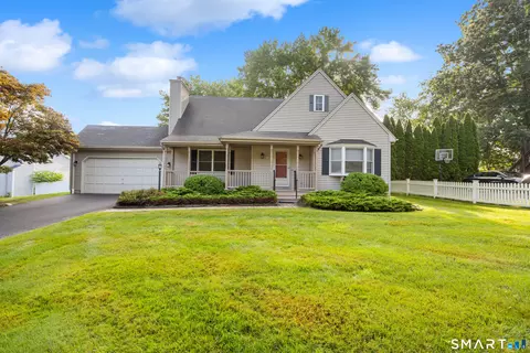 77 Jenta Ln, Watertown, CT 06795