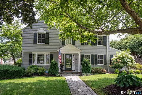 20 Cornell Rd, West Hartford, CT 06107