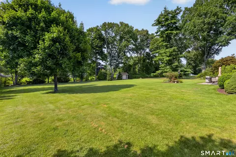 Exterior - 241 Pine Tree Dr, Orange, CT 06477 photo 5 of 6