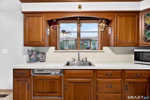 Kitchen - 241 Pine Tree Dr, Orange, CT 06477 photo 2 of 3