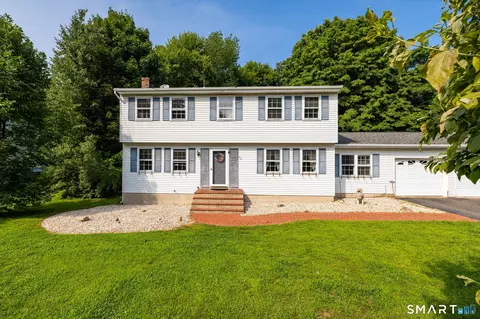 44 W District Rd, Unionville, CT 06085