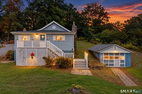 196 Lake Dr E, Oakdale, CT 06370