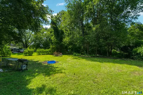 Exterior - 655 N Main St, Killingly, CT 06239 photo 5 of 7